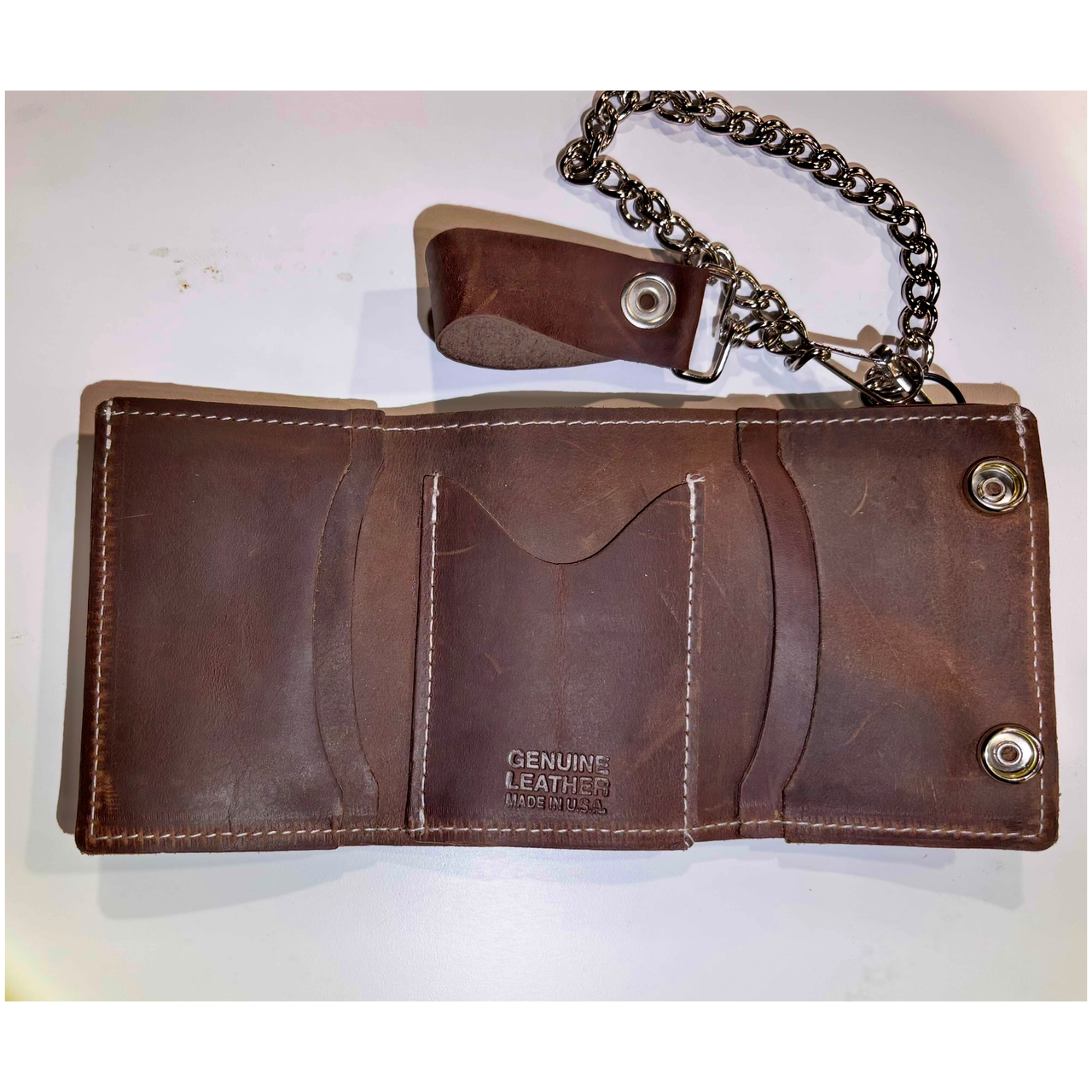 Oil Tanned Tri-Fold Wallet w/ Chain